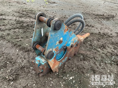 2012 年 TOKU TNB-3M Hydraulic Breaker