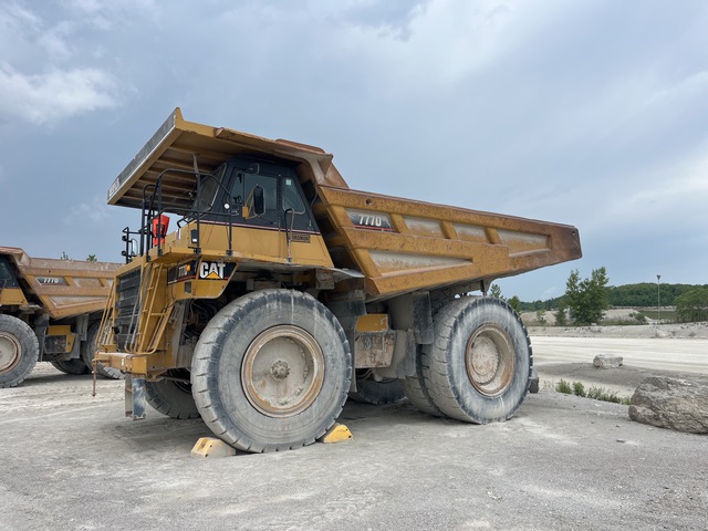 2002 Cat 777D Haul Truck 2002 Cat 777D Haul Truck