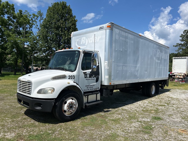 2005 Freightliner M2 106 4x2 Van Truck