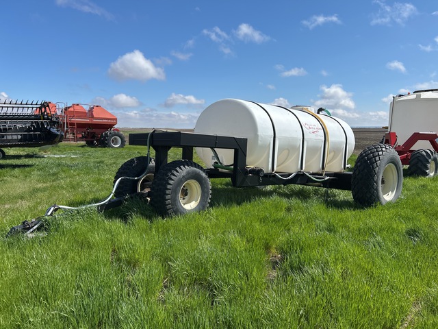 Pattison PB1350 1350 gal Tow-Behind Fertilizer Cart