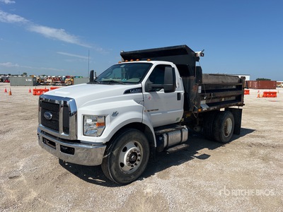 2016 Ford F-750 4x2 S/A Dump Truck