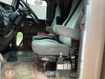 Cab with Seats/armrests