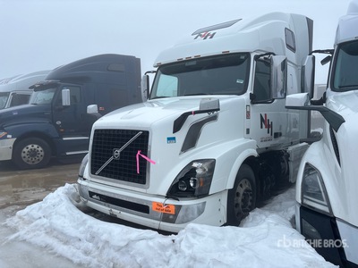 2017 Volvo VNL 6x4 トラックトラクター（T/A） (Inoperable)