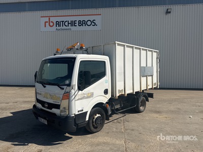 2007 Nissan Cabstar 35.11 4x2 Camion Benne Camion à benne basculante