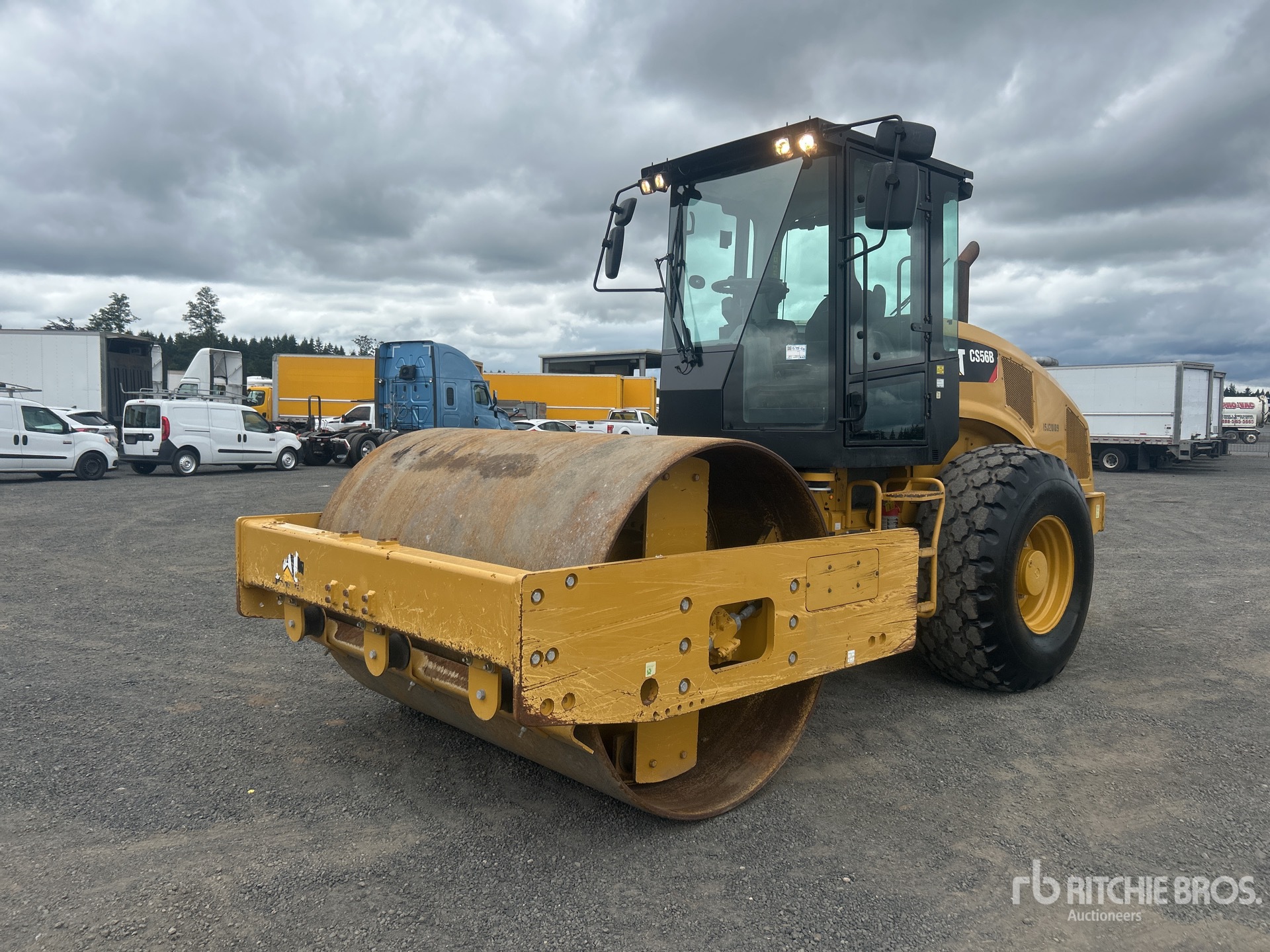 2016 Cat CS56B Smooth Drum Compactor