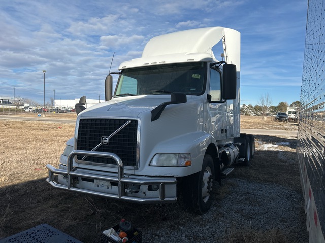 2016 Volvo VNR64T 6x4 T/A Sleeper Truck Tractor