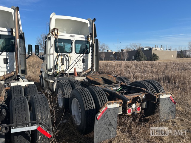 CAMIóN 2016 FREIGHTLINER