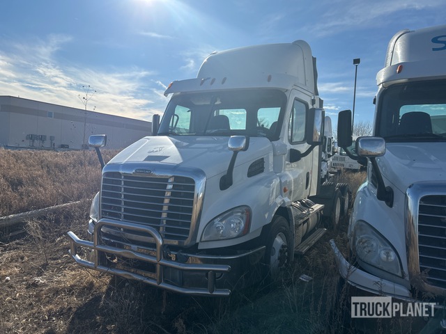 CAMIóN 2016 FREIGHTLINER