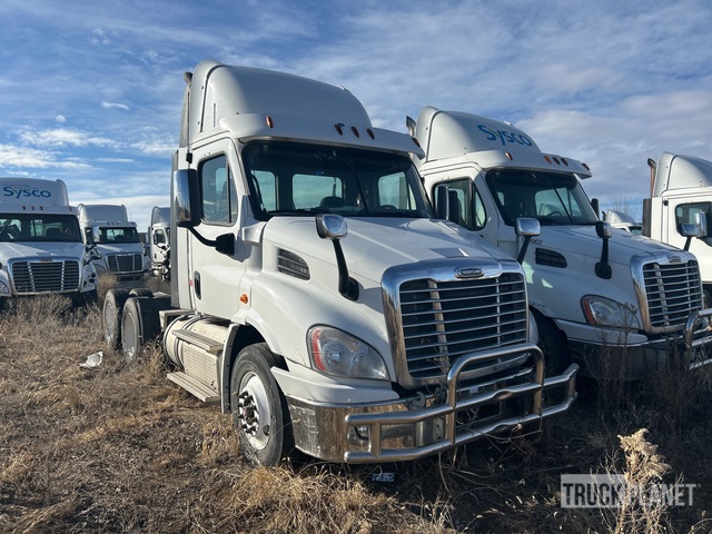 CAMIóN 2016 FREIGHTLINER