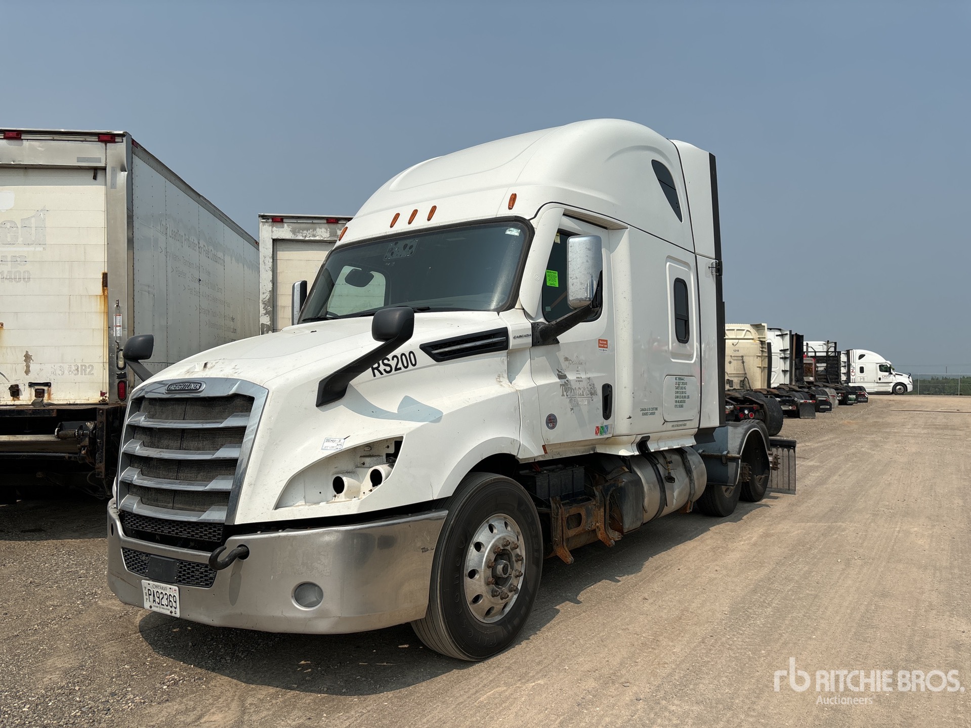 2021 Freightliner Cascadia 126 6x4 T/A Sleeper Truck Tractor