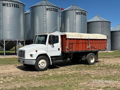1996 Freightliner FL60 4x2 Camión de granos