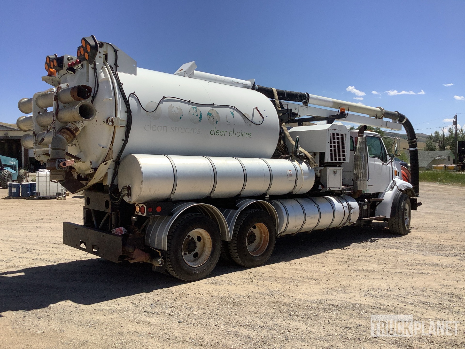 Vactor 2110-J6F on 2000 Sterling L9500 6x4 Vacuum Excavator Truck