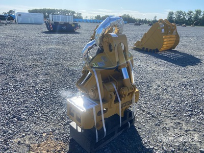 2025 Elephant QCCAT320-DLT Excavator Coupler (Unused)