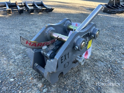 2025 Hongwing Excavator Coupler - Fits Hitachi EX1 (Unused)