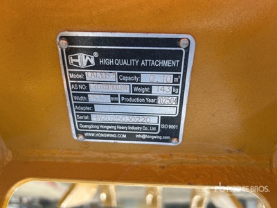 2025 Hongwing Excavator Bucket - Fits cat 305.5 / 306 (Unused)