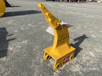 2025 Hongwing エクスカベーター リッパー - Fits Cat 305.5 (Unused)