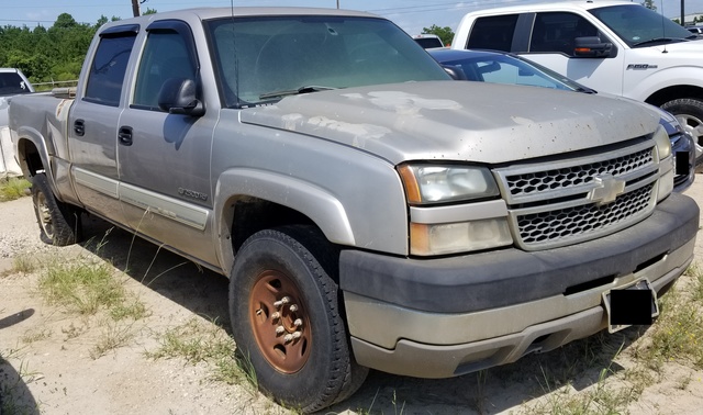 2005 Chevrolet Silverado C2500HD Crew Cab Pickup 2005 Chevrolet Silverado C2500HD Crew Cab Pickup