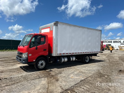 2018 Hino 195 4x2 Van Truck