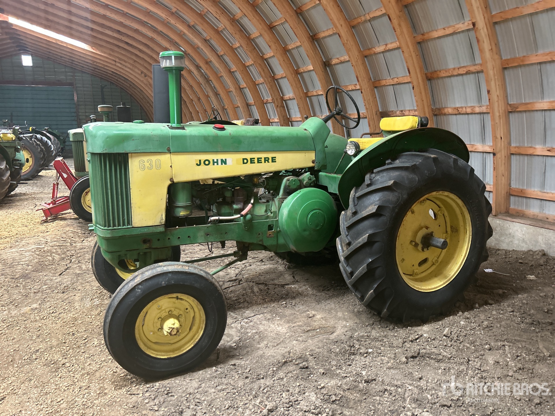 1959 John Deere 630 2WD アンティーク トラック トラクター