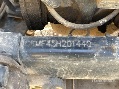 2005 Autocar Expediter 6x4 Roll-Off Truck