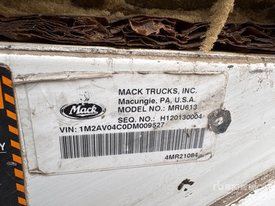 2013 Mack MRU613 6x4 Waste Collection Truck