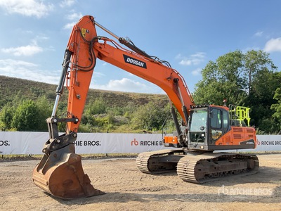 2022 Doosan DX300LC-7 Tracked Excavator