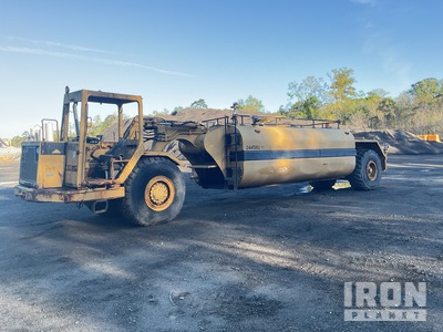 Cat 613C 5000 gal off-road water tanker عربة مياه