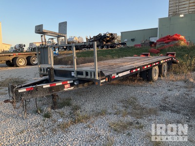 2015 Towmaster T-20 25 ft T/A Equipment Trailer