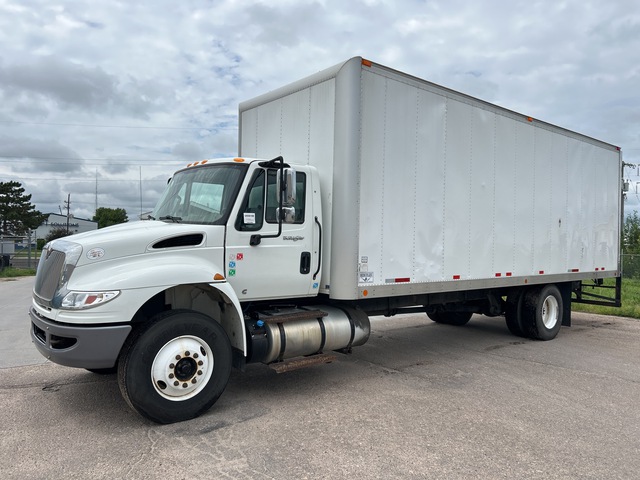 2019 International MA025 premium 4x2 Van Truck 2019 International MA025 premium 4x2 Van Truck