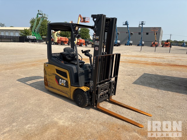 MONTACARGAS CATERPILLAR 2ET3000