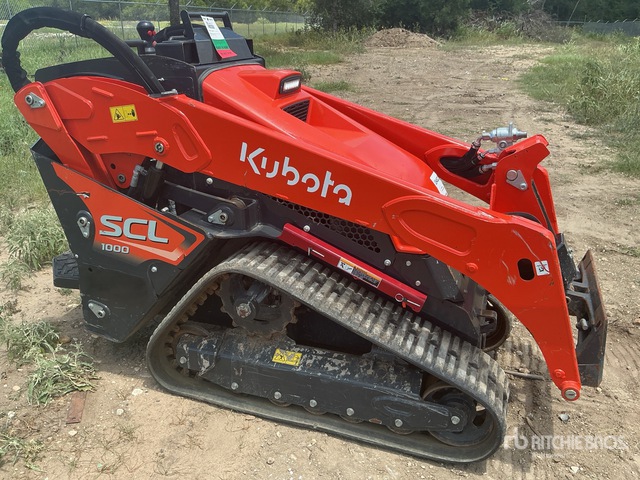 MINI CARGADOR SOBRE ORUGAS COMPACTO KUBOTA SCL1000