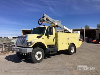 Altec AT37G on 2008 International 7300 4x4 Camion de cubo