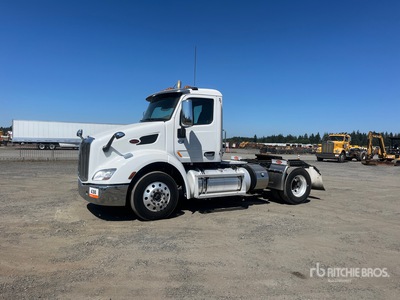 2016 Peterbilt 579 4x2 S/A Day Cab Truck Tractor