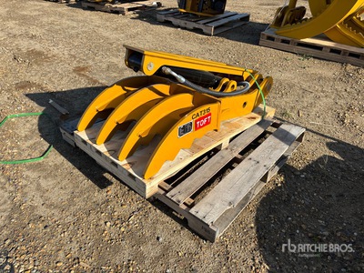 2025 TOFT TOFT06T 22 in Excavator Thumb - Fits 10 - 18 ton Excavator (Unused)