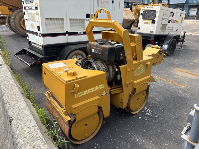 2002 Bomag BW75