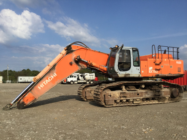 Hitachi EX750-5 Track Excavator Hitachi EX750-5 Track Excavator
