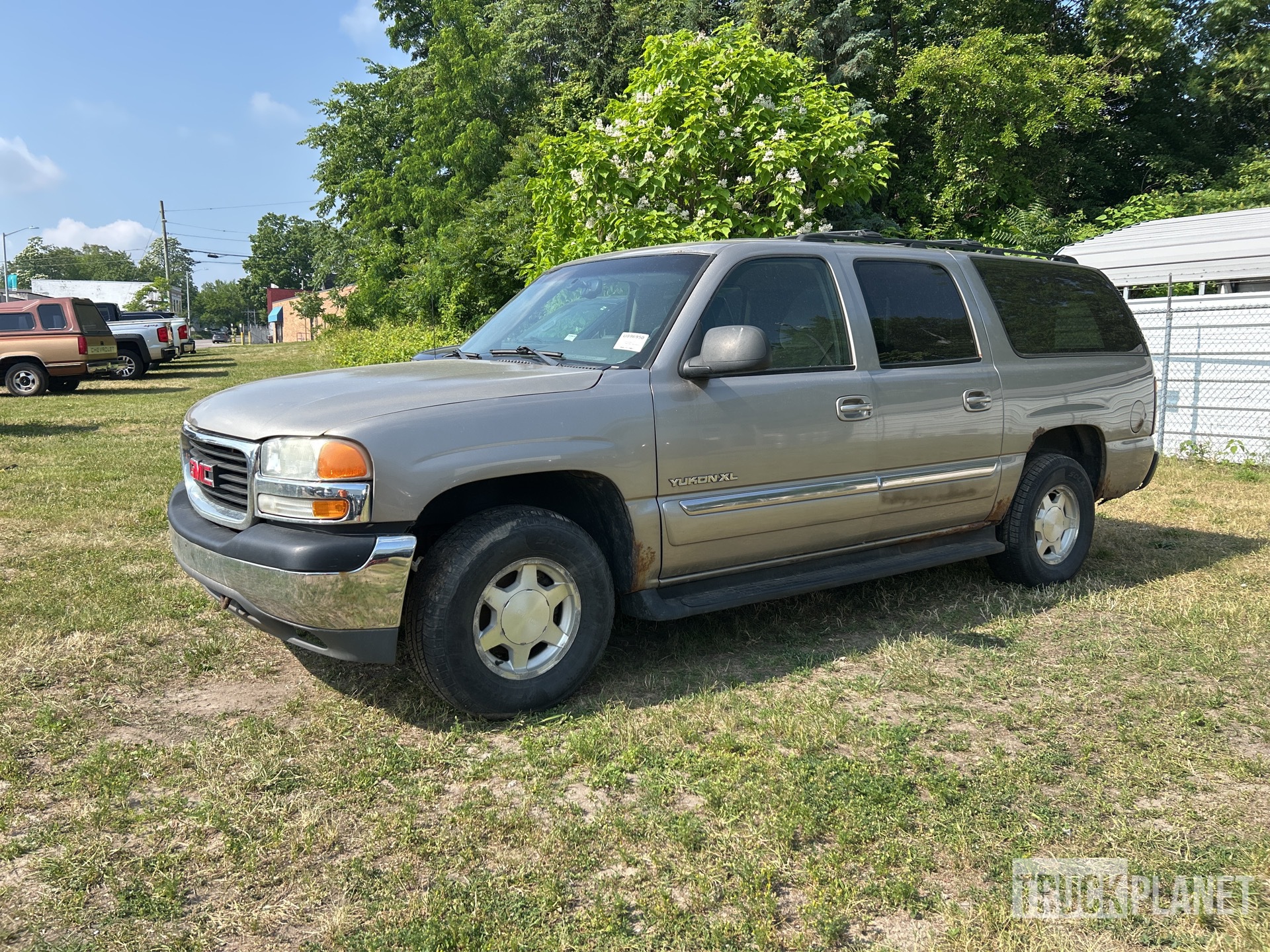 2003 GMC Yukon XL 4WD SUV in Grand Rapids, Michigan, United States