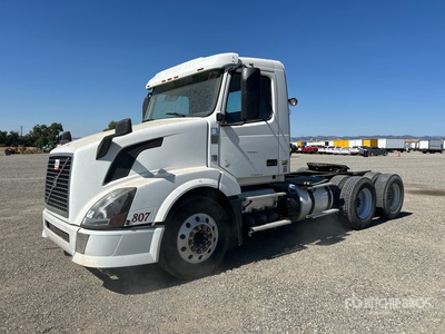 2016 Volvo VNL300 6x4 T/A Day Cab Truck Tractor
