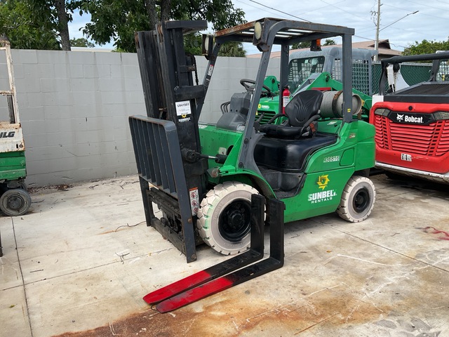 2016 Mitsubishi FG25N