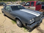 Picture, Right Front Corner