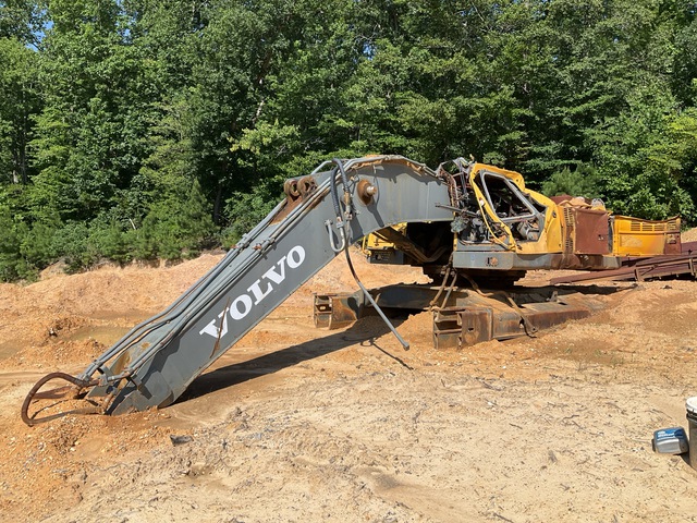 2005 Volvo EC460B LC Tracked Excavator (Inoperable) 2005 Volvo EC460B LC Tracked Excavator (Inoperable)