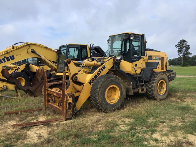 2019 Komatsu WA320-8