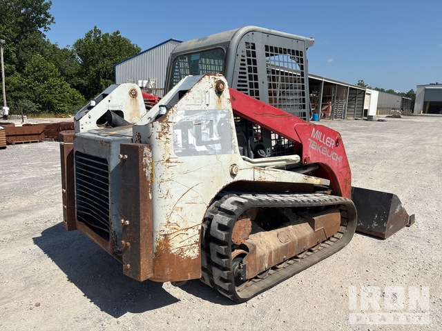 MINI CARGADOR SOBRE ORUGAS 2016 TAKEUCHI TL10
