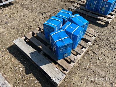 Quantity of 2025 BYT 20 T Air/Hydraulic Bottle Jack أدوات يدوية متنوعة (Unused)