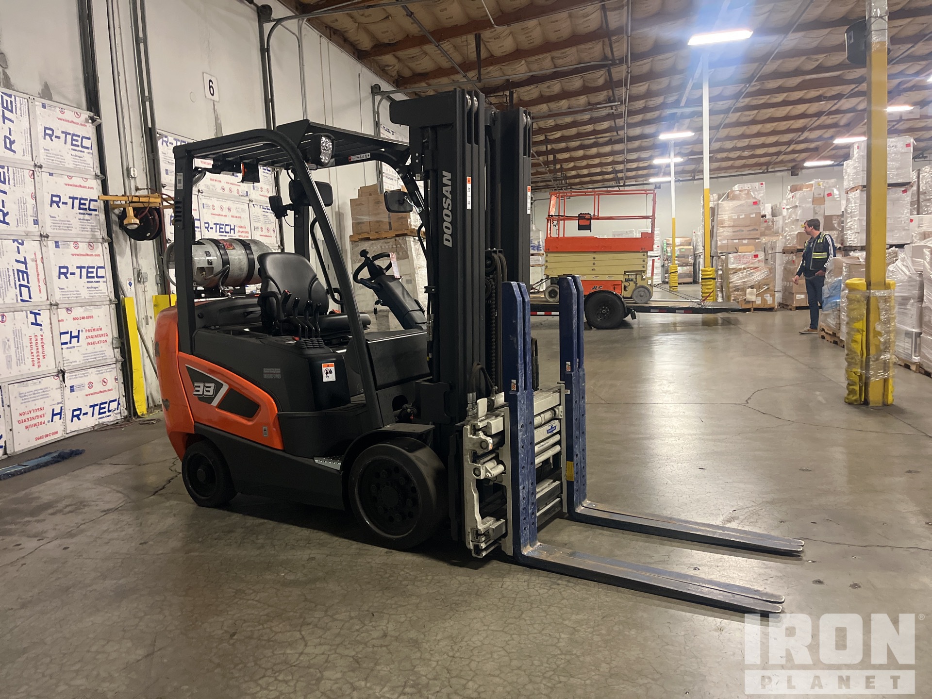2023 Doosan GC33S-9LP 5950 lb Cushion Tire Forklift in