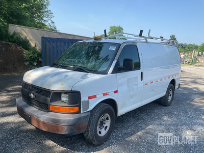 2009 Chevrolet Express 2500 Cargo Van