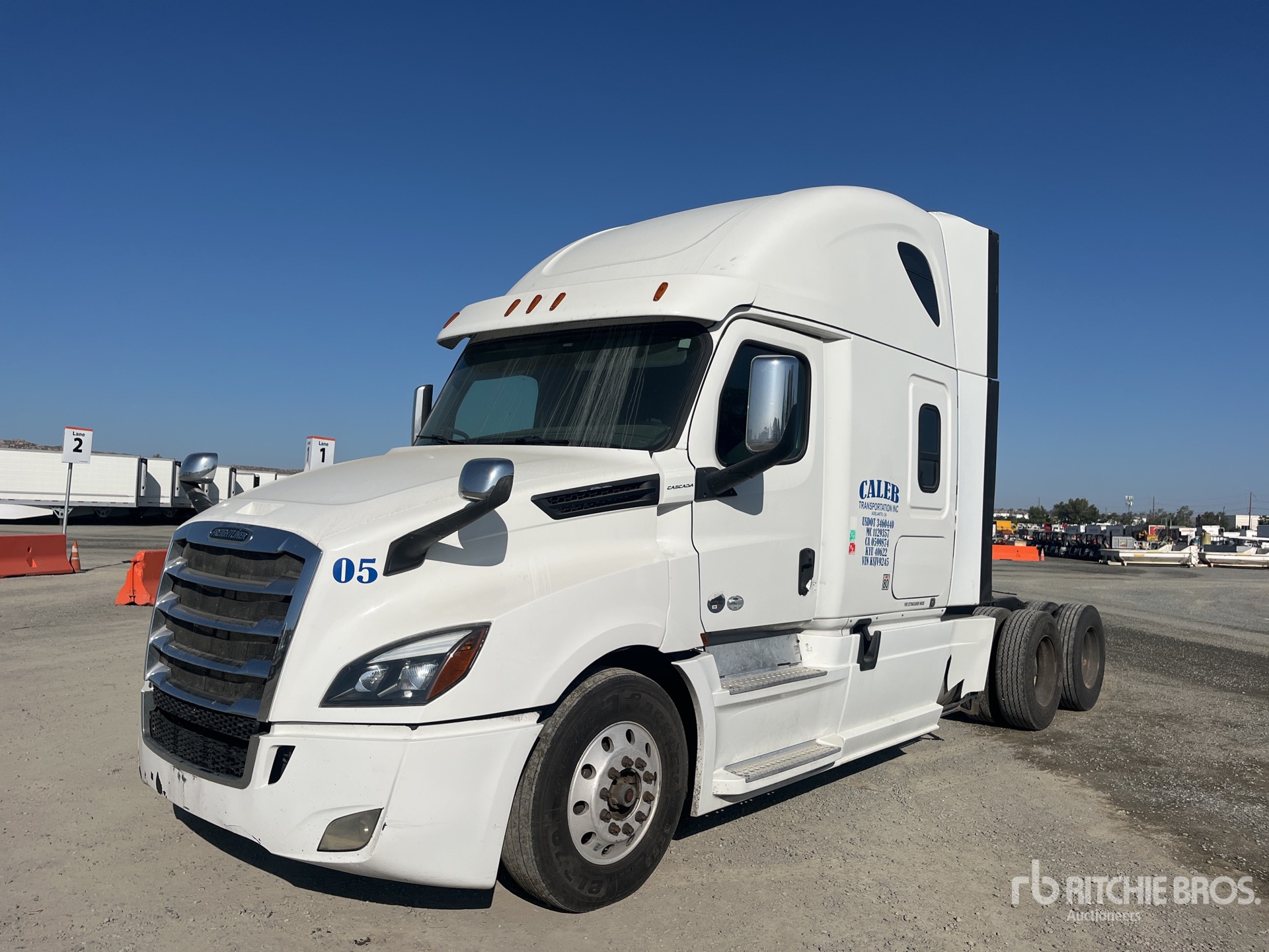 2019 Freightliner Cascadia 126 6x4 T/A Sleeper Truck Tractor