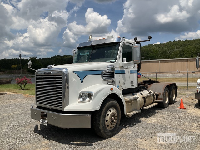 2012 Freightliner Coronado 122 Winch Truck in Conway, Arkansas, United ...