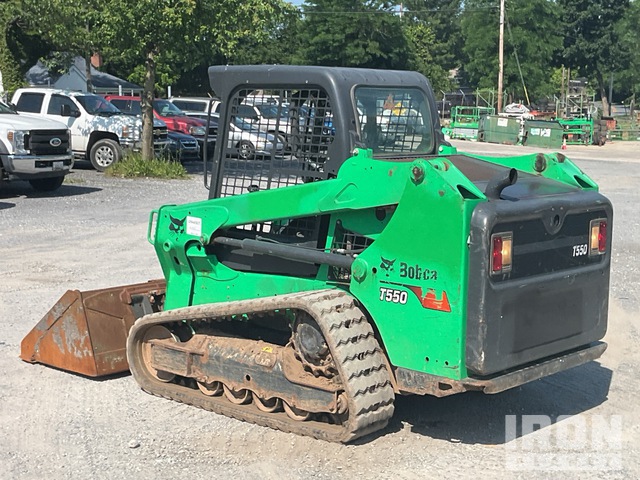 MINI CARGADOR SOBRE ORUGAS 2020 BOBCAT T550