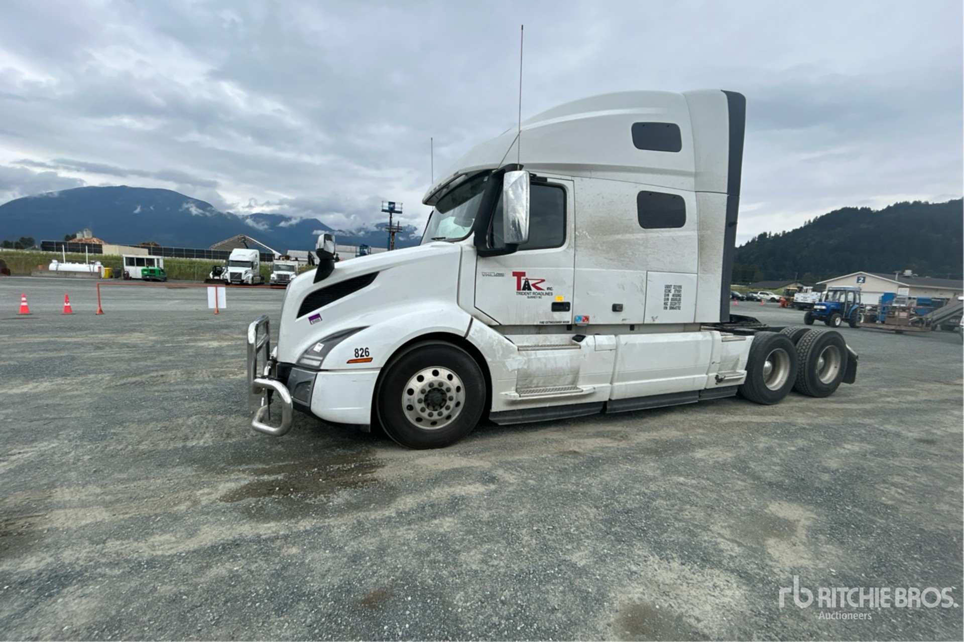 2024 Volvo VNL64T 6x4 T/A Sleeper Truck Tractor